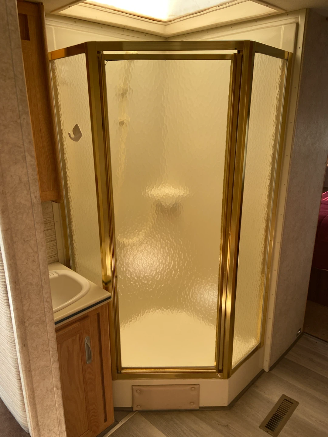 Motor home - photo 4
