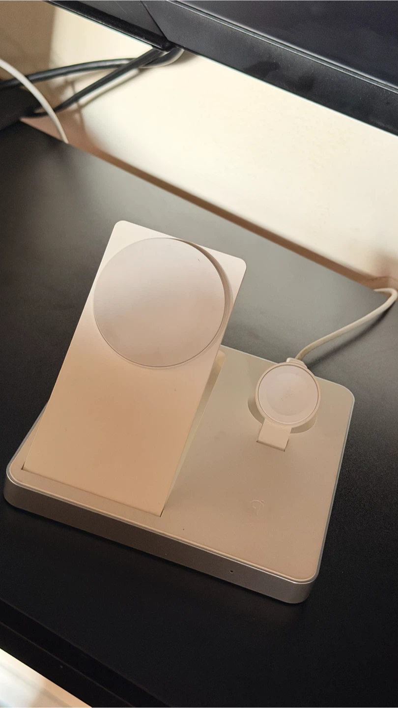 3-in-1 Wireless Charging Stand