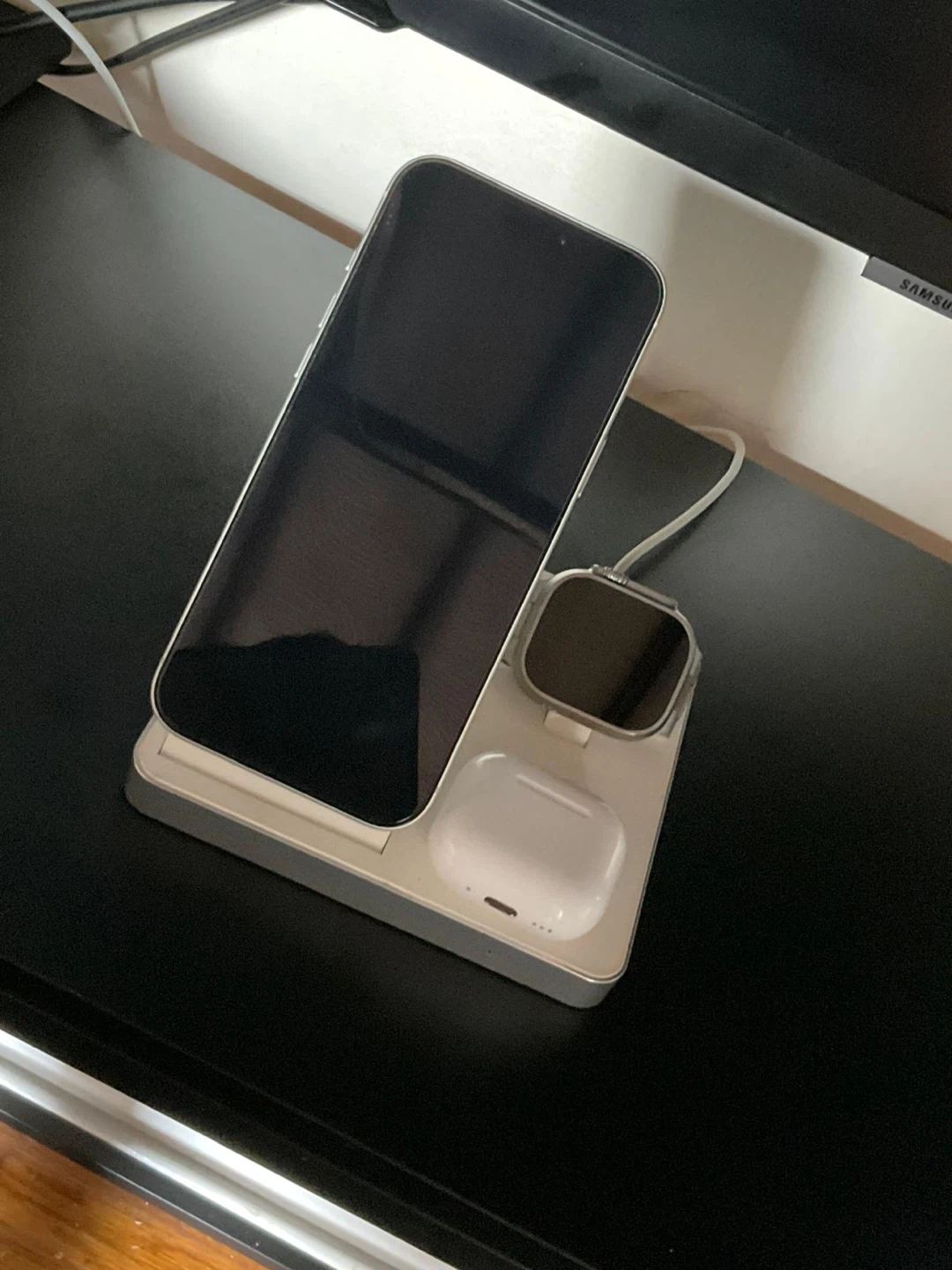 3-in-1 Wireless Charging Stand - photo 2
