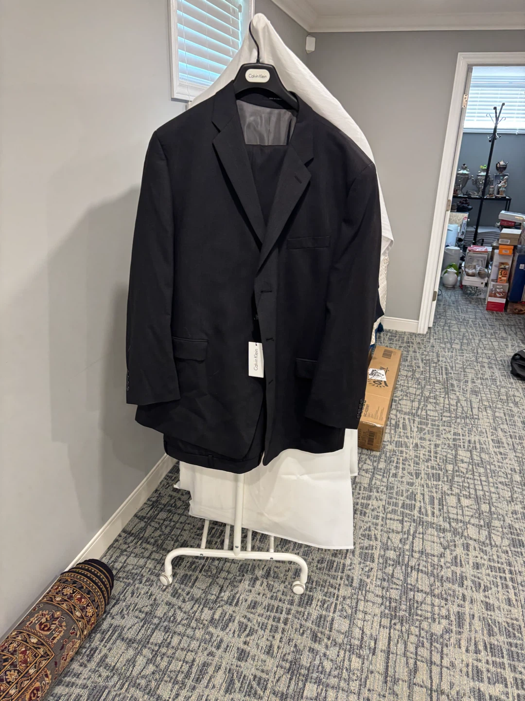 Calvin Klein Men's Suit size 52 pants 48