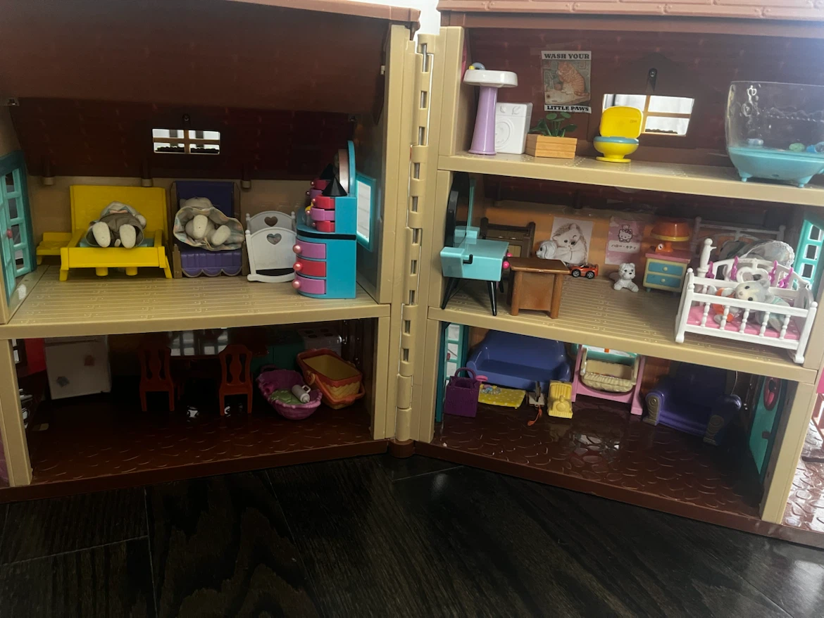 Calico critter latte cat family + house with ALL furniture