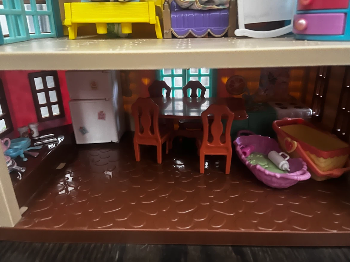 Calico critter latte cat family + house with ALL furniture - photo 3