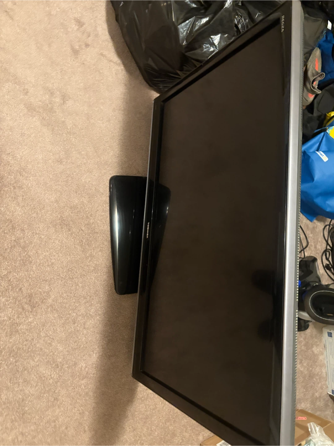 Toshiba Flat Screen TV - photo 2