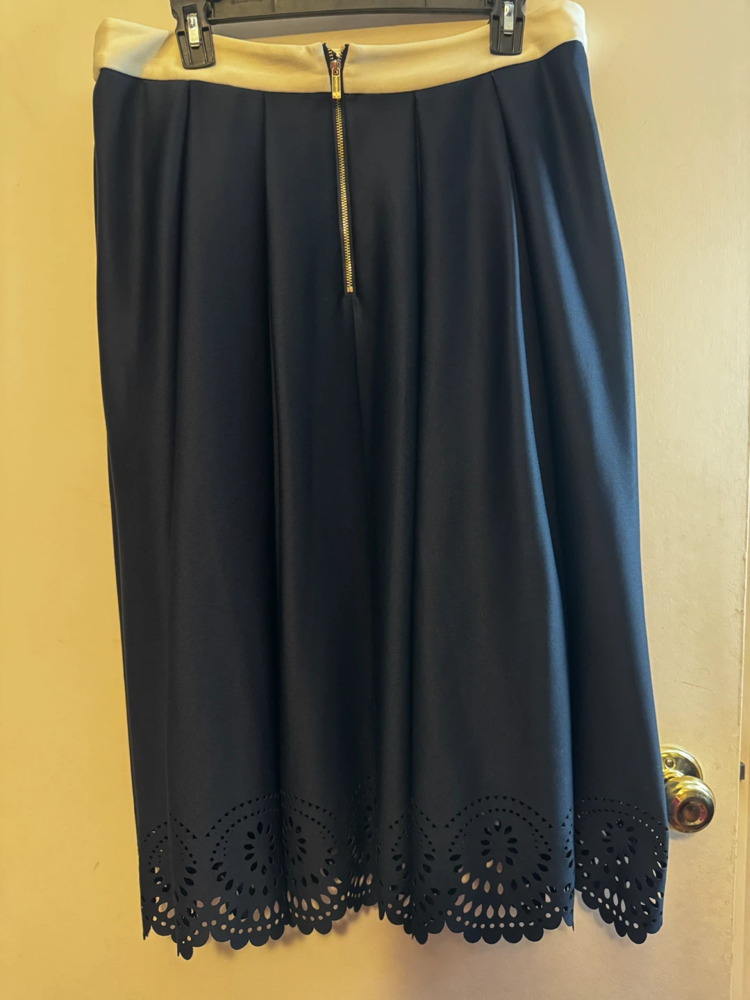 Karl Lagerfeld Navy Skirt - Size 12 - photo 4