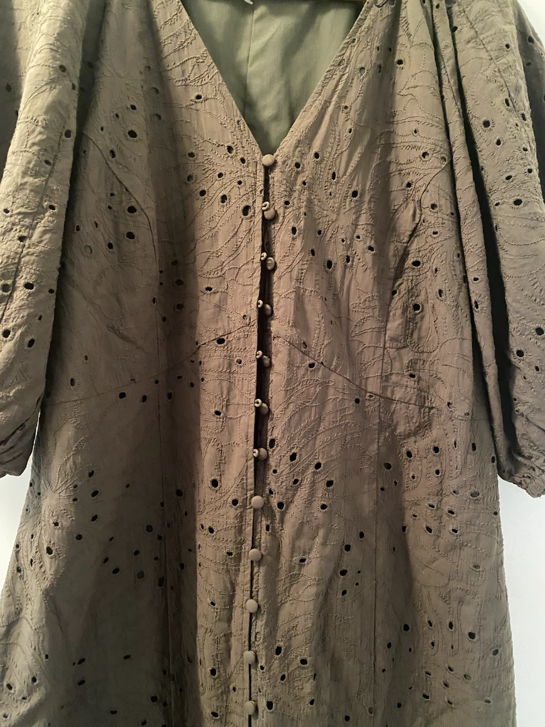 H&M Eyelet Dress - photo 2