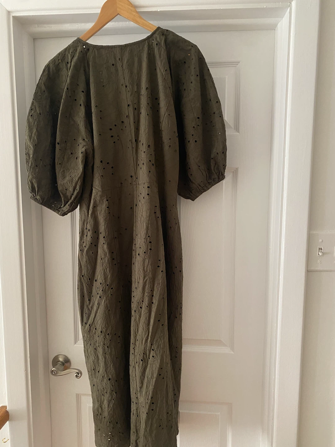 H&M Eyelet Dress - photo 4