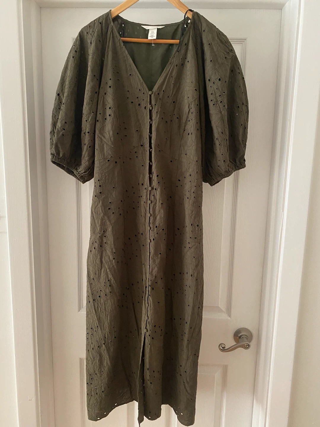 H&M Eyelet Dress - photo 5