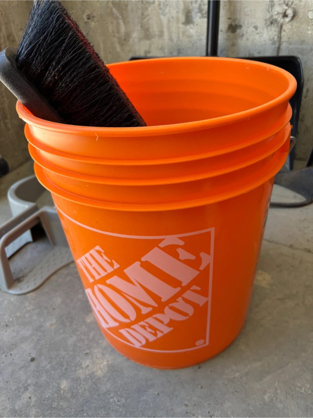 Husky Snow Shovels and Cleaning Tools - photo 3