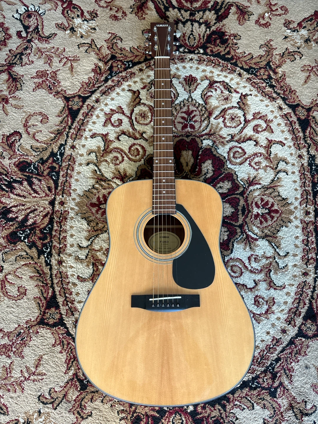 Yamaha Acoustic Guitar FG800