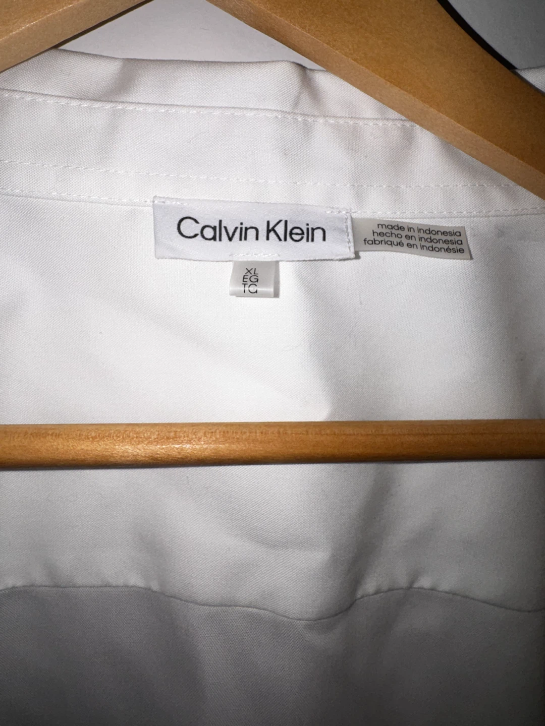 Calvin Klein White Button-Up Shirt - XL