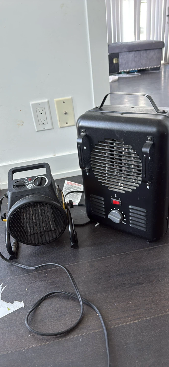2 Portable Electric Heaters