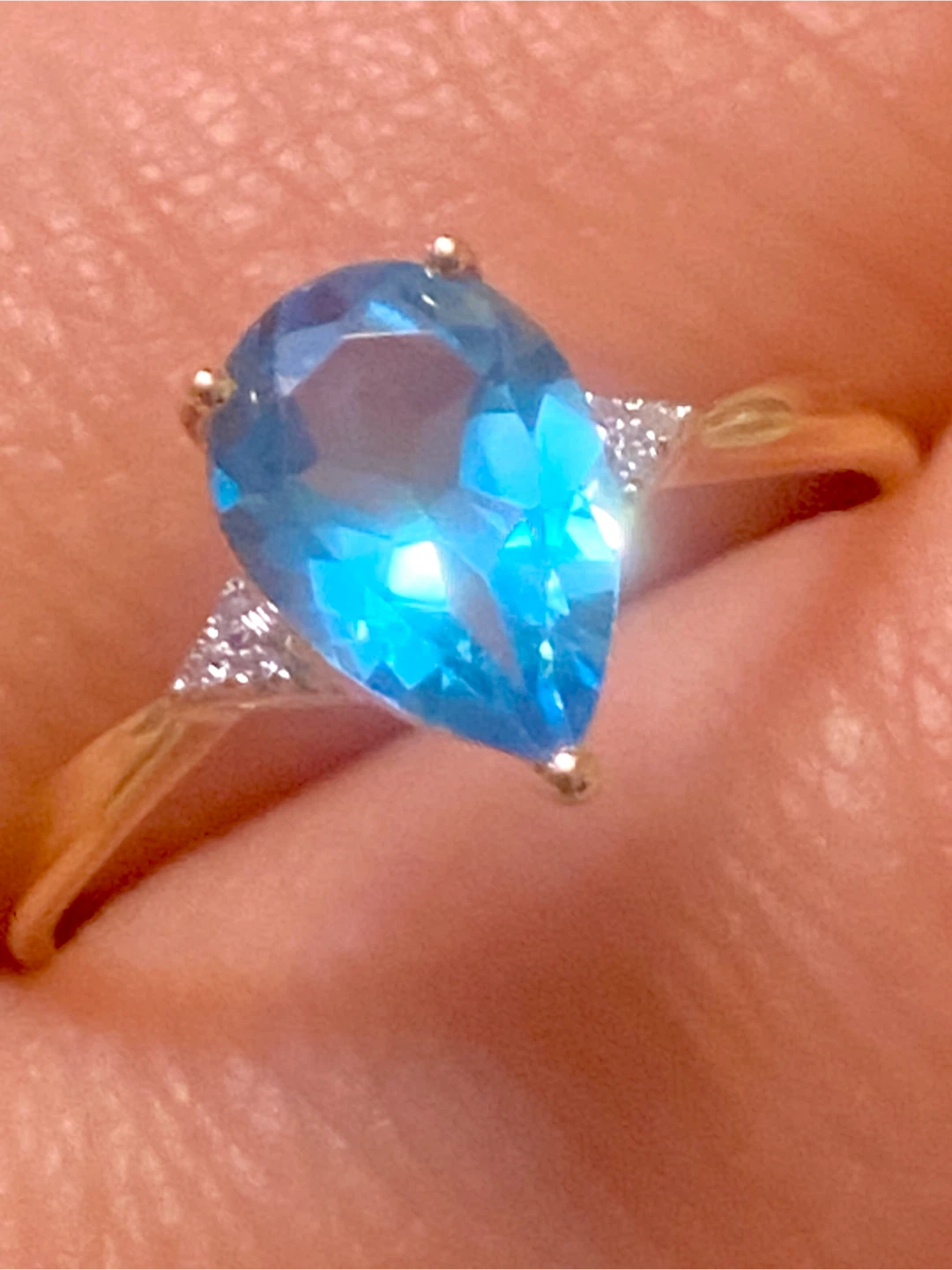14K Gold Pear Blue Topaz Ring with Accent Diamonds - photo 2