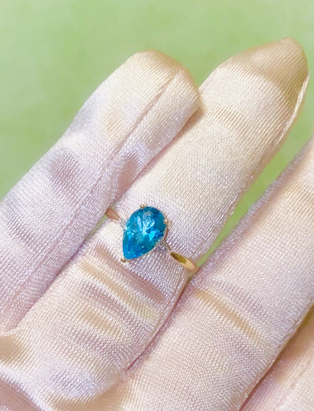 14K Gold Pear Blue Topaz Ring with Accent Diamonds - photo 3