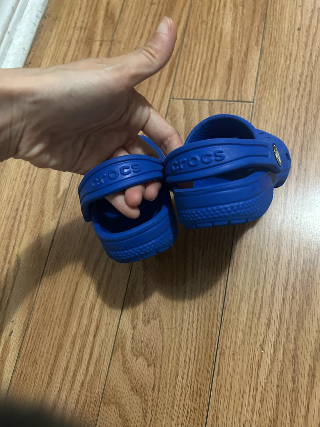 Blue Crocs Toddler Shoes Size 7 - photo 4