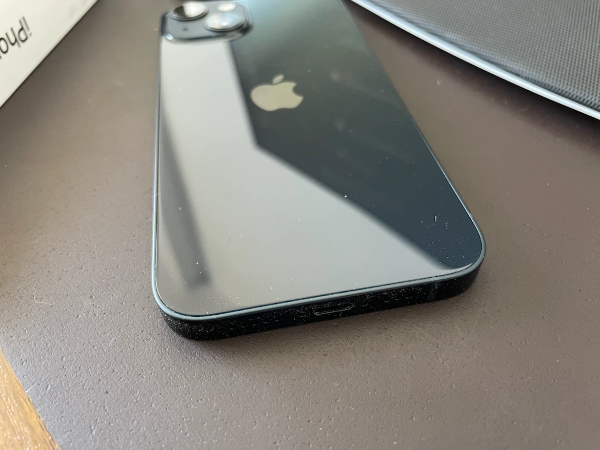 Apple iPhone 13 - Black - photo 2