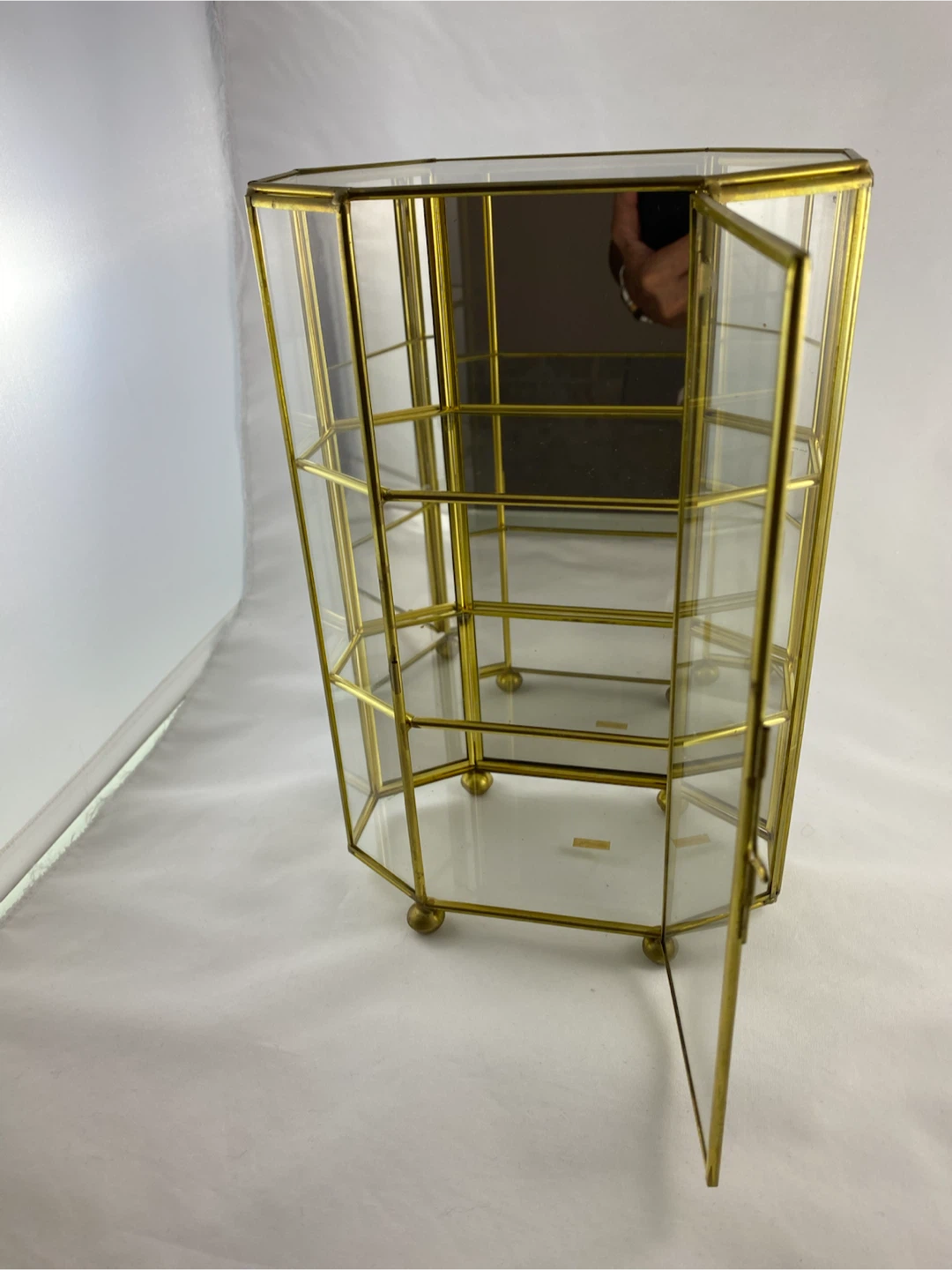 Gold Glass Display Box - photo 2