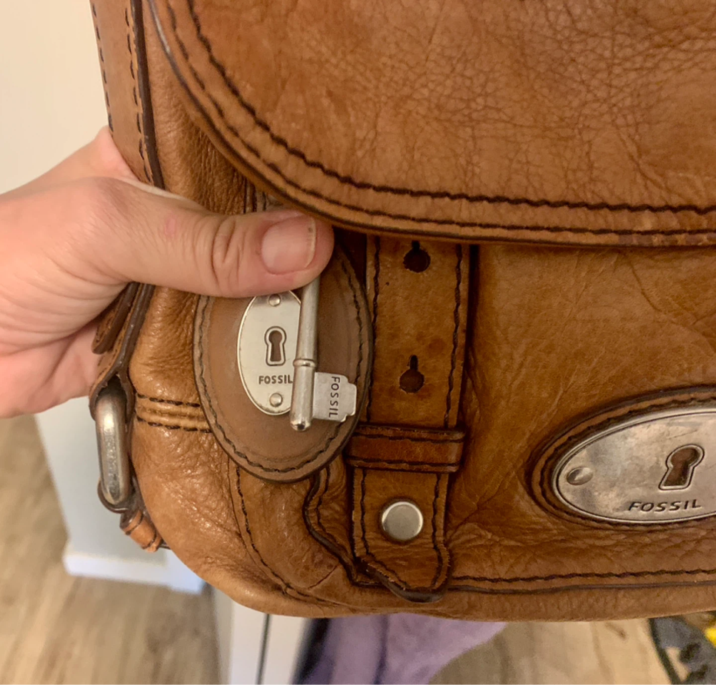Fossil Leather Shoulder Bag - photo 2