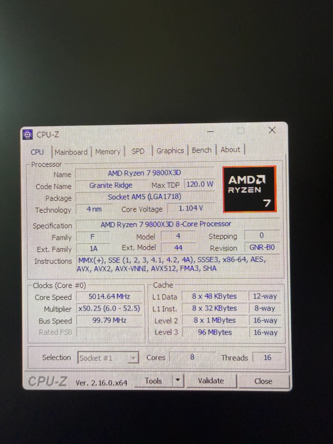 Gaming PC + Alienware 500Hz Monitor | 9800X3D RTX 5070 - photo 3
