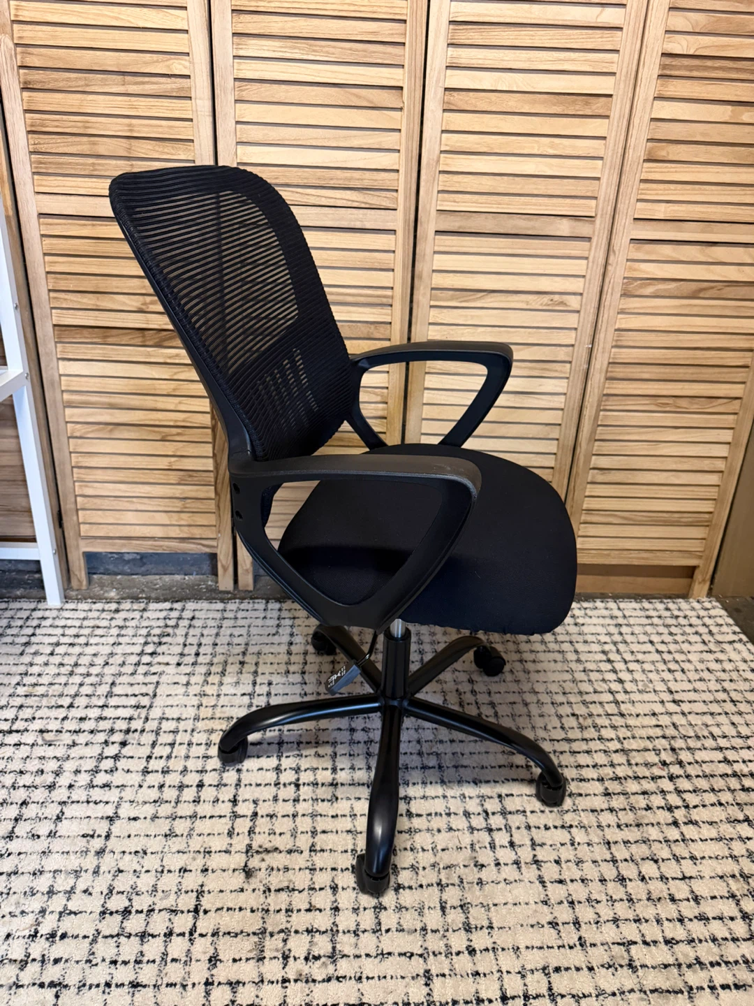 Black Office Chair - photo 4