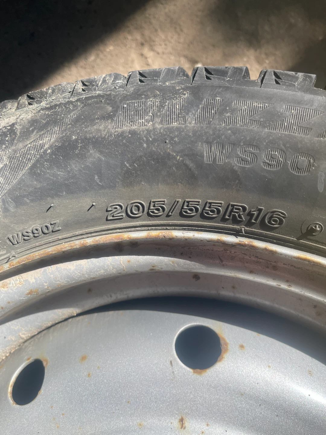 Set of 205 55 r16 winter tires and steel rims - photo 2