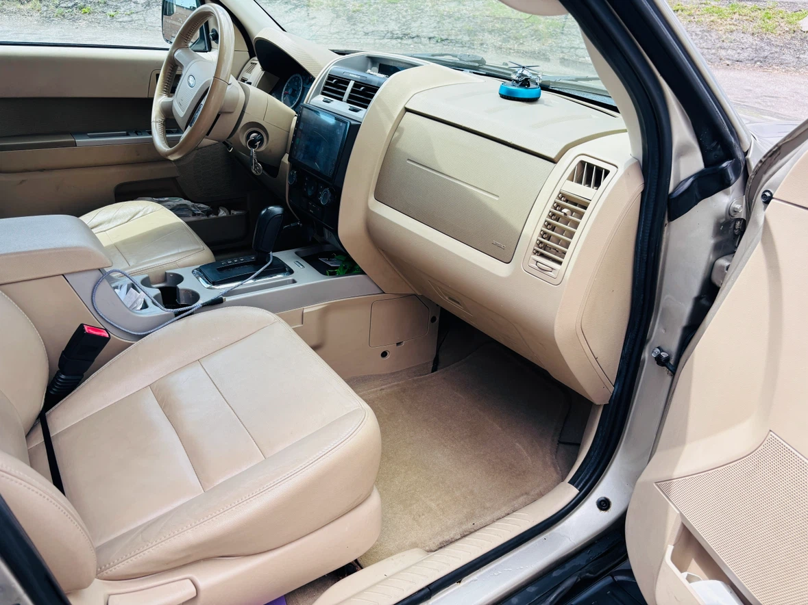 2012 Ford Escape XLT - photo 2