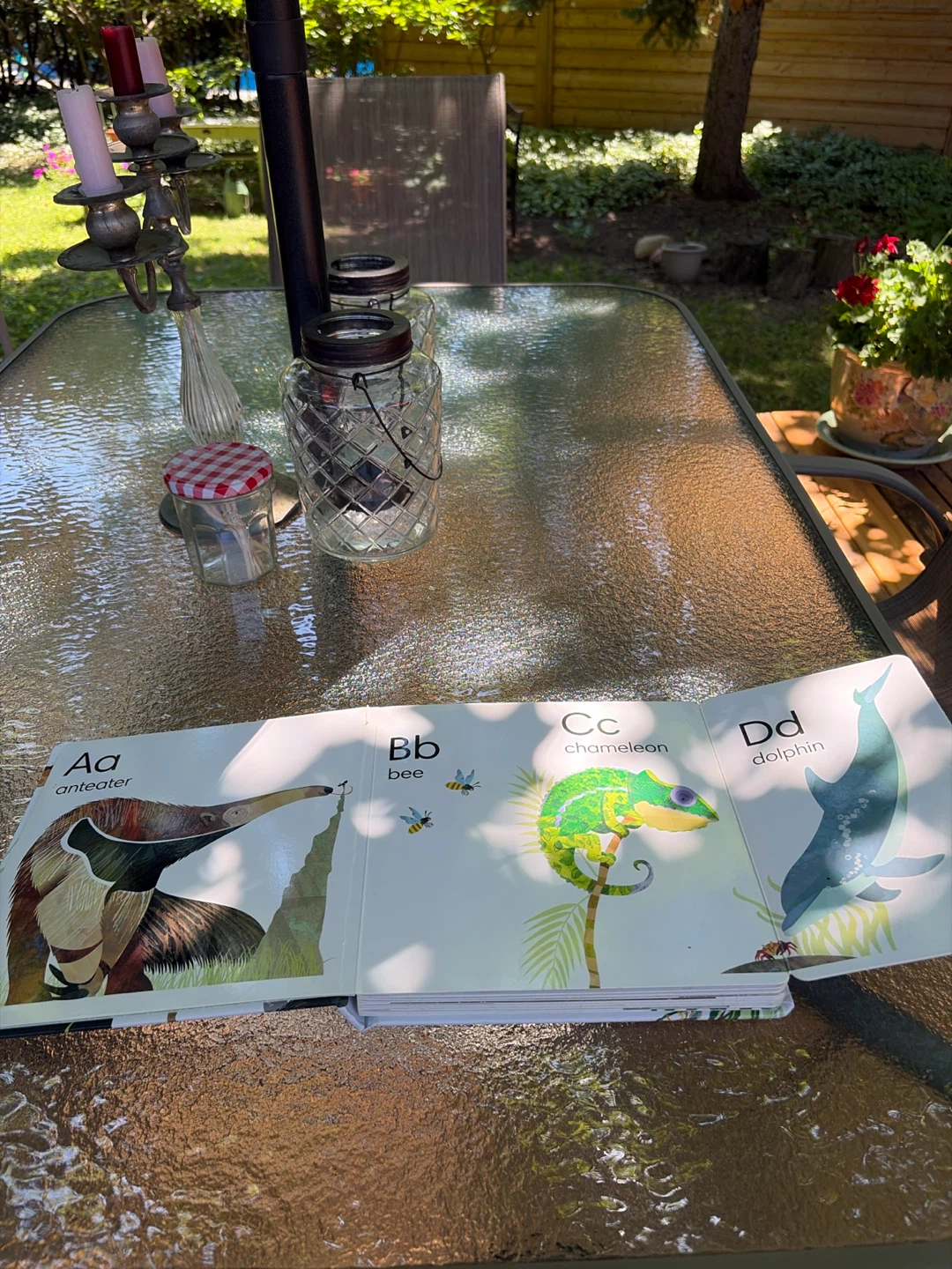 Jonny Lambert's Animal ABC Lift-the-Flap Book - photo 5