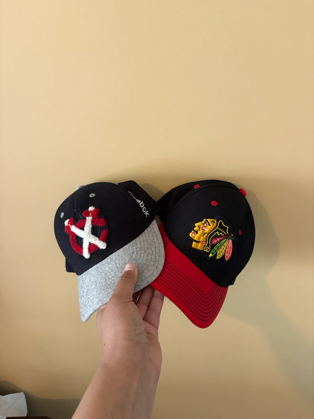 NHL & Chicago Blackhawks Reebok Baseball Caps