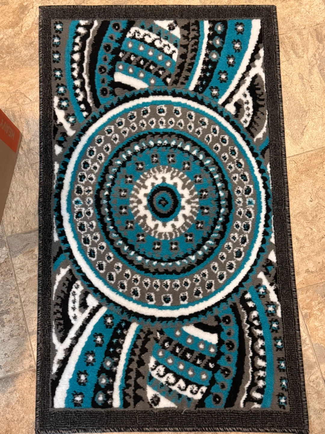 Area Rug with Geometric Pattern