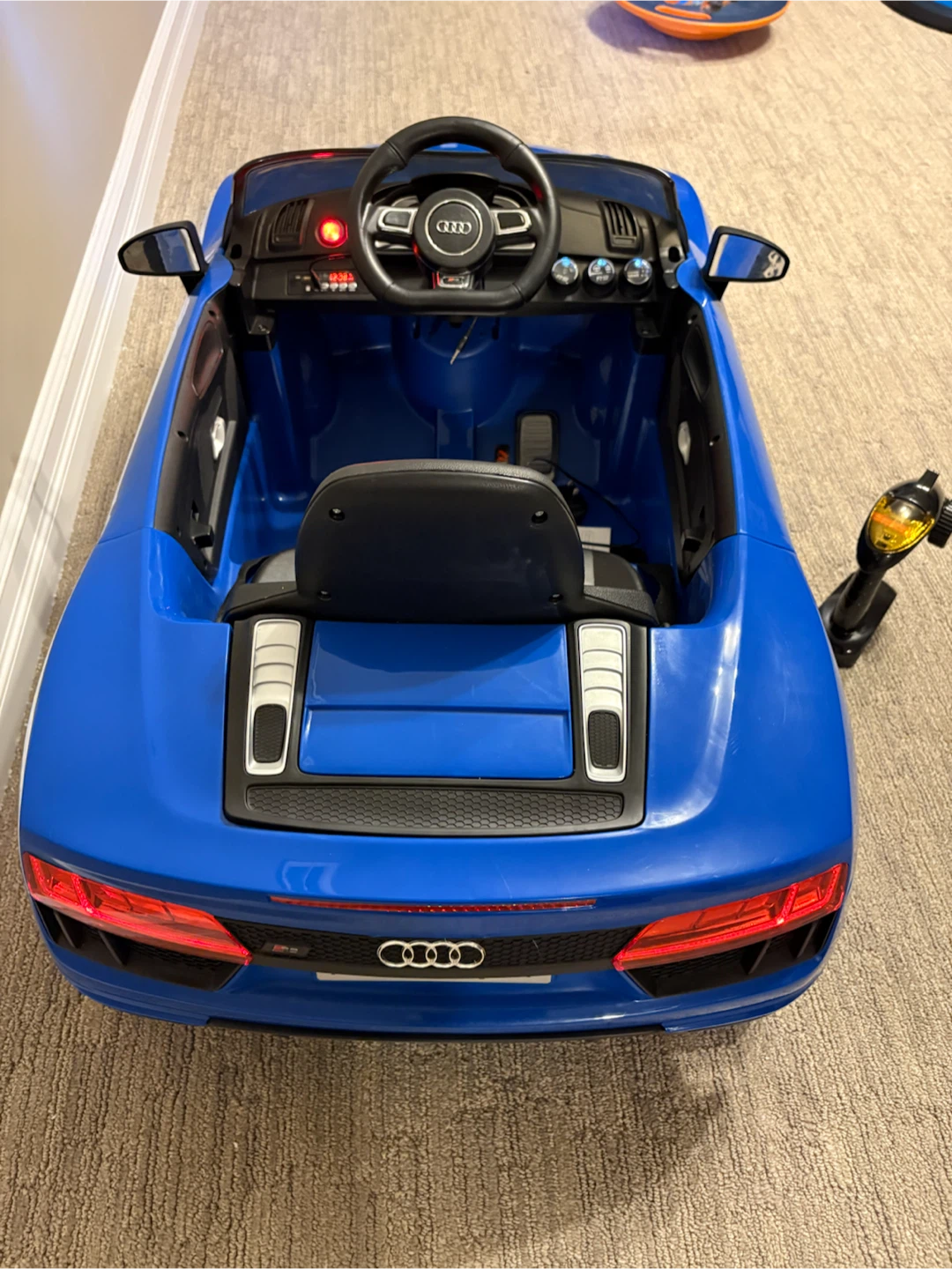 Audi R8 Spyder Ride-On Car