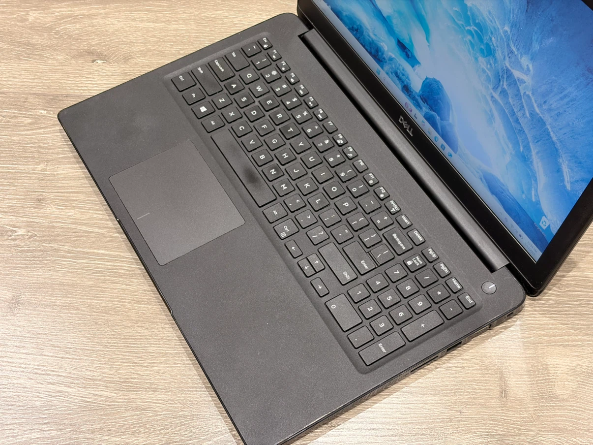 Dell Latitude 3500 Laptop — Core i5 / 8GB RAM / 256GB SSD - photo 2