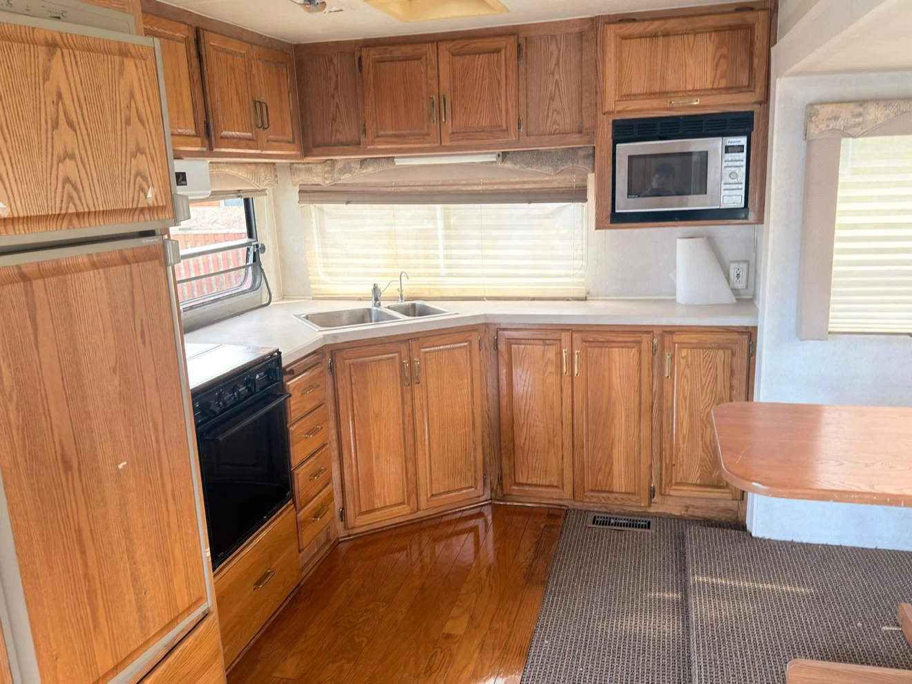 2000 29” Alpenlite Fifth Wheel - photo 3