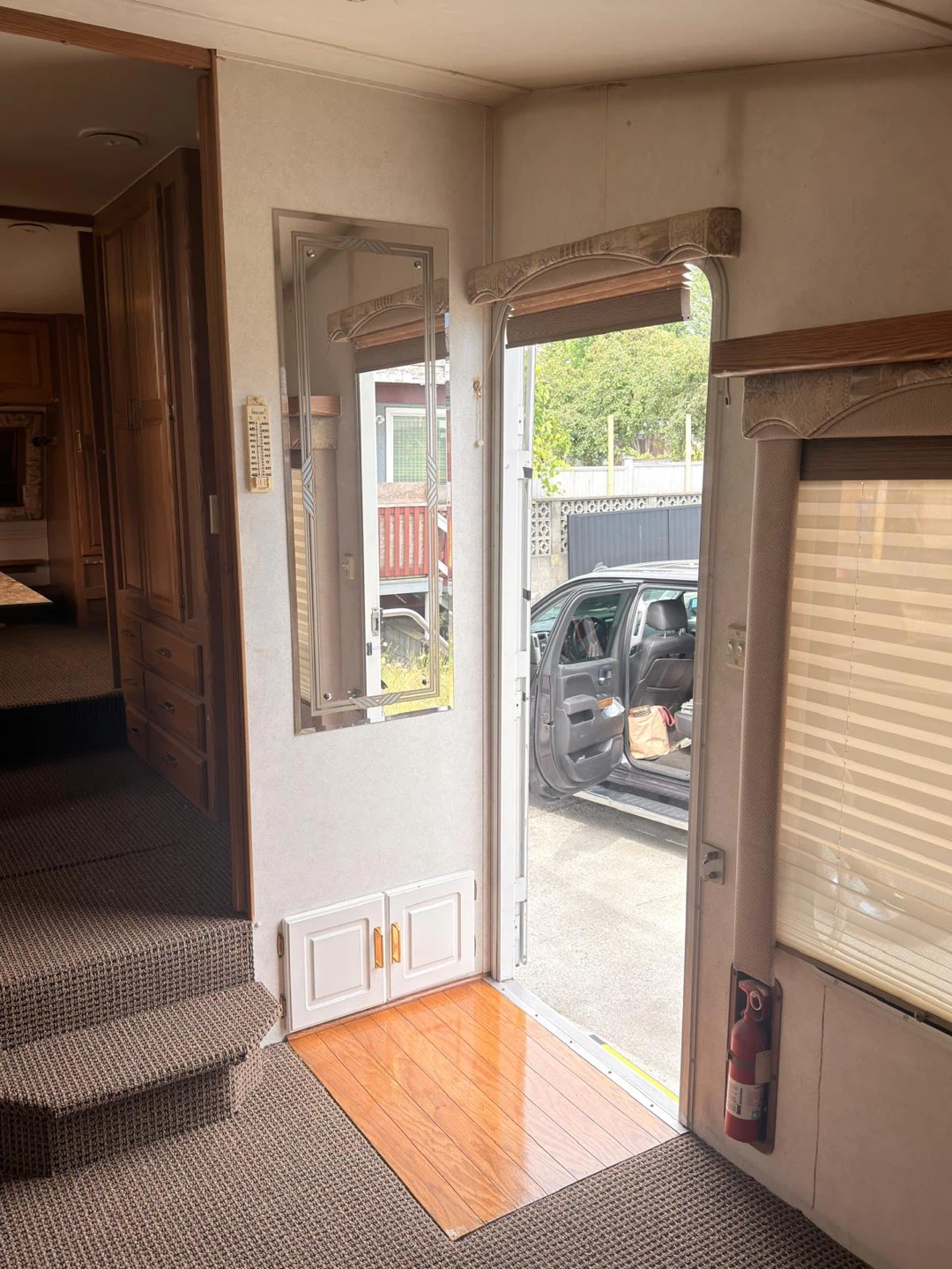 2000 29” Alpenlite Fifth Wheel - photo 4