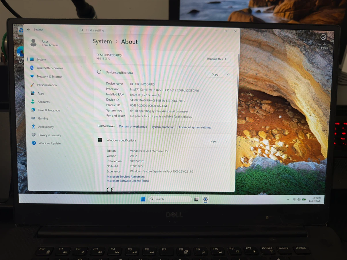 Dell XPS 15 Laptop - photo 2