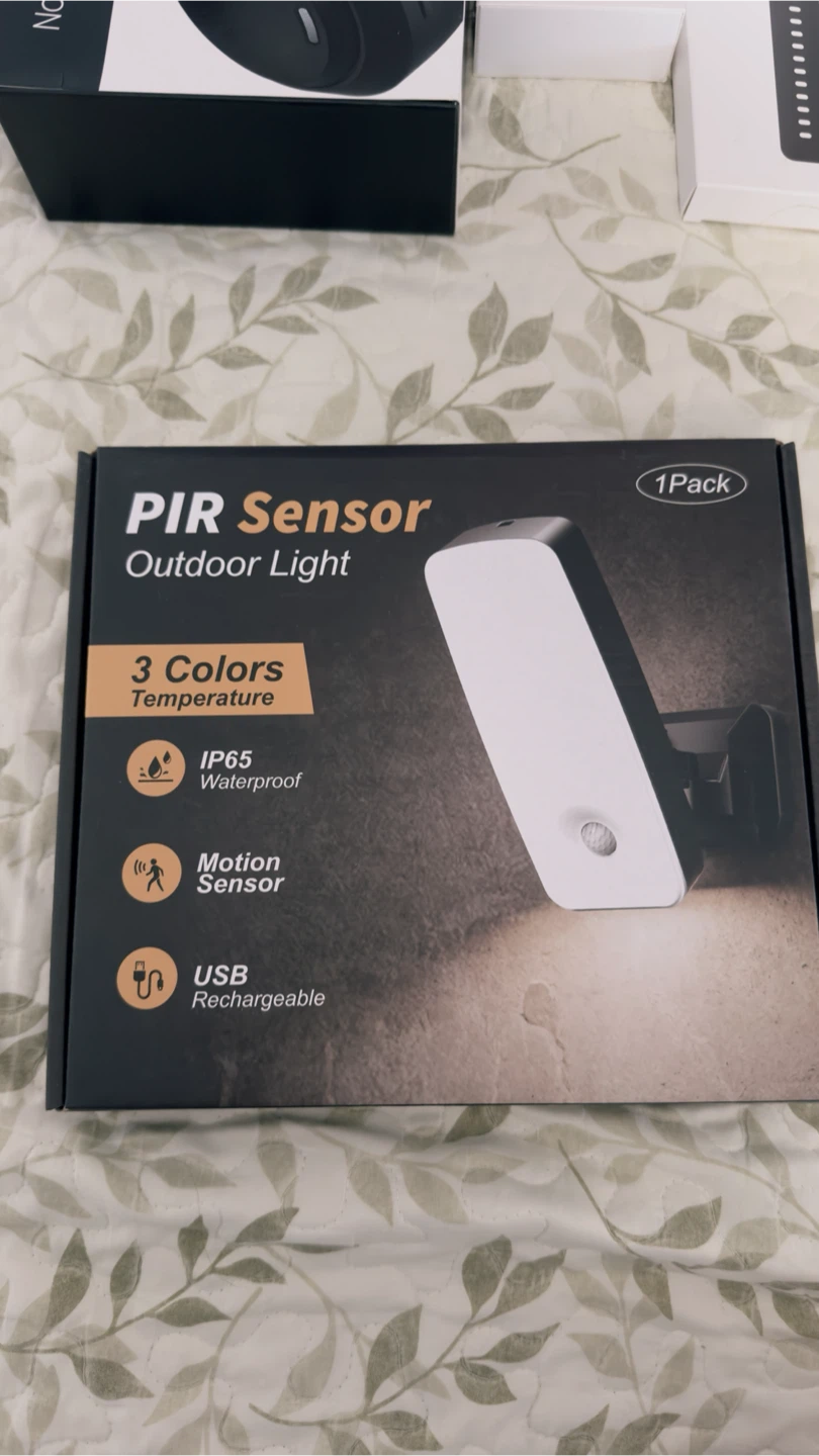 PIR Sensor Outdoor Light - photo 2