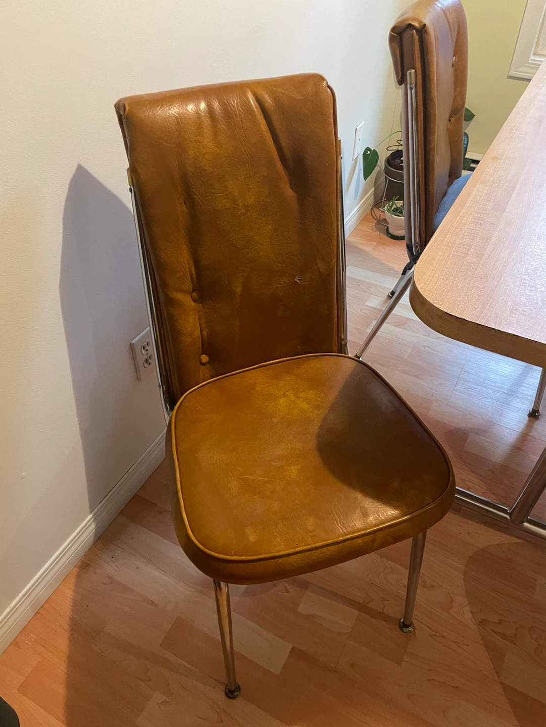 Vintage Dining Table and Chairs Set - photo 4