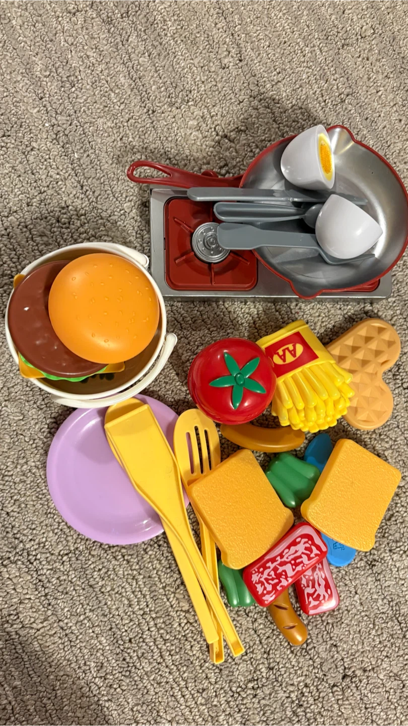 Play Food Kitchen Set with Stove and Accessories