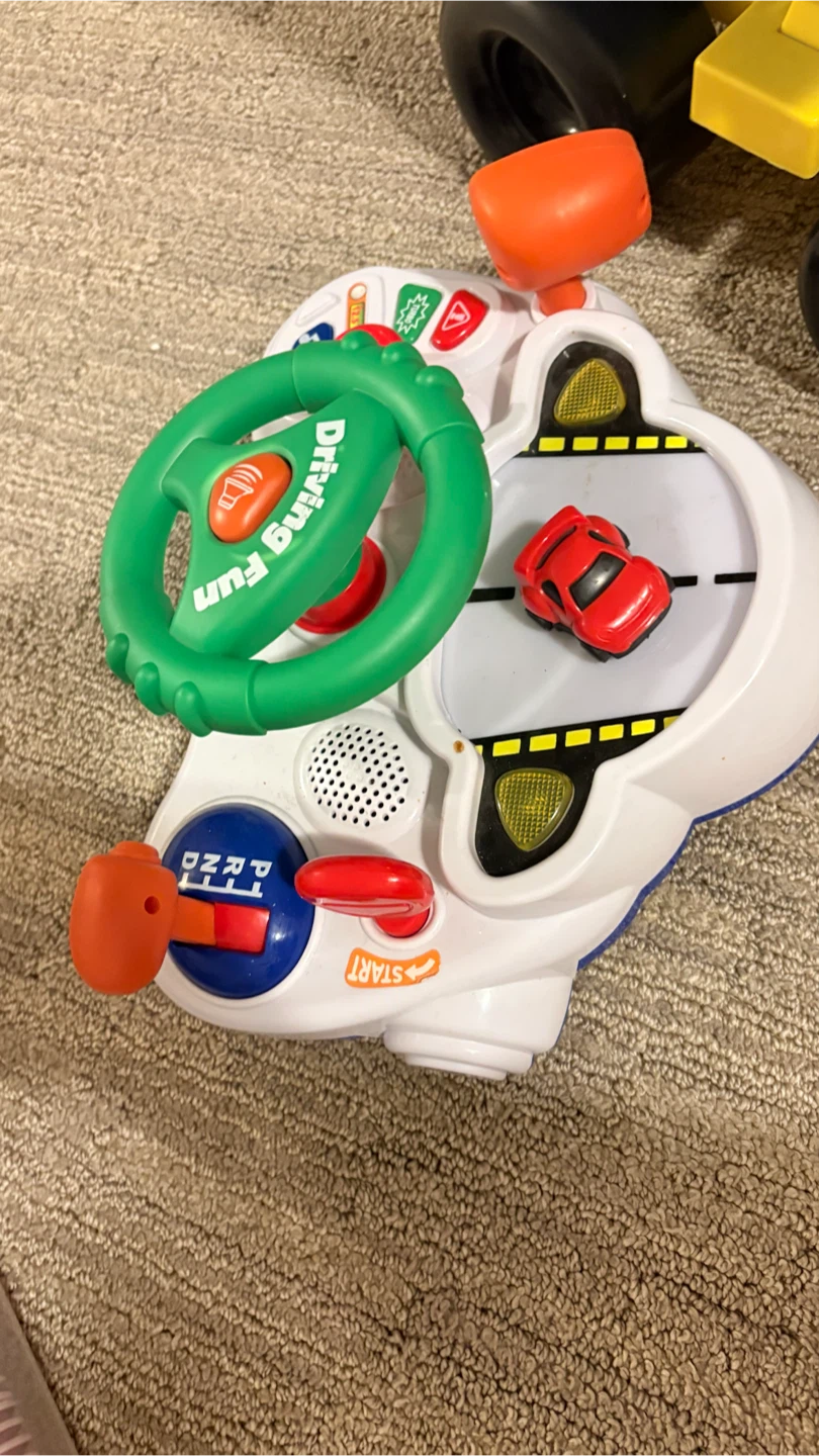 VTech "Driving Fun" Toy Steering Wheel