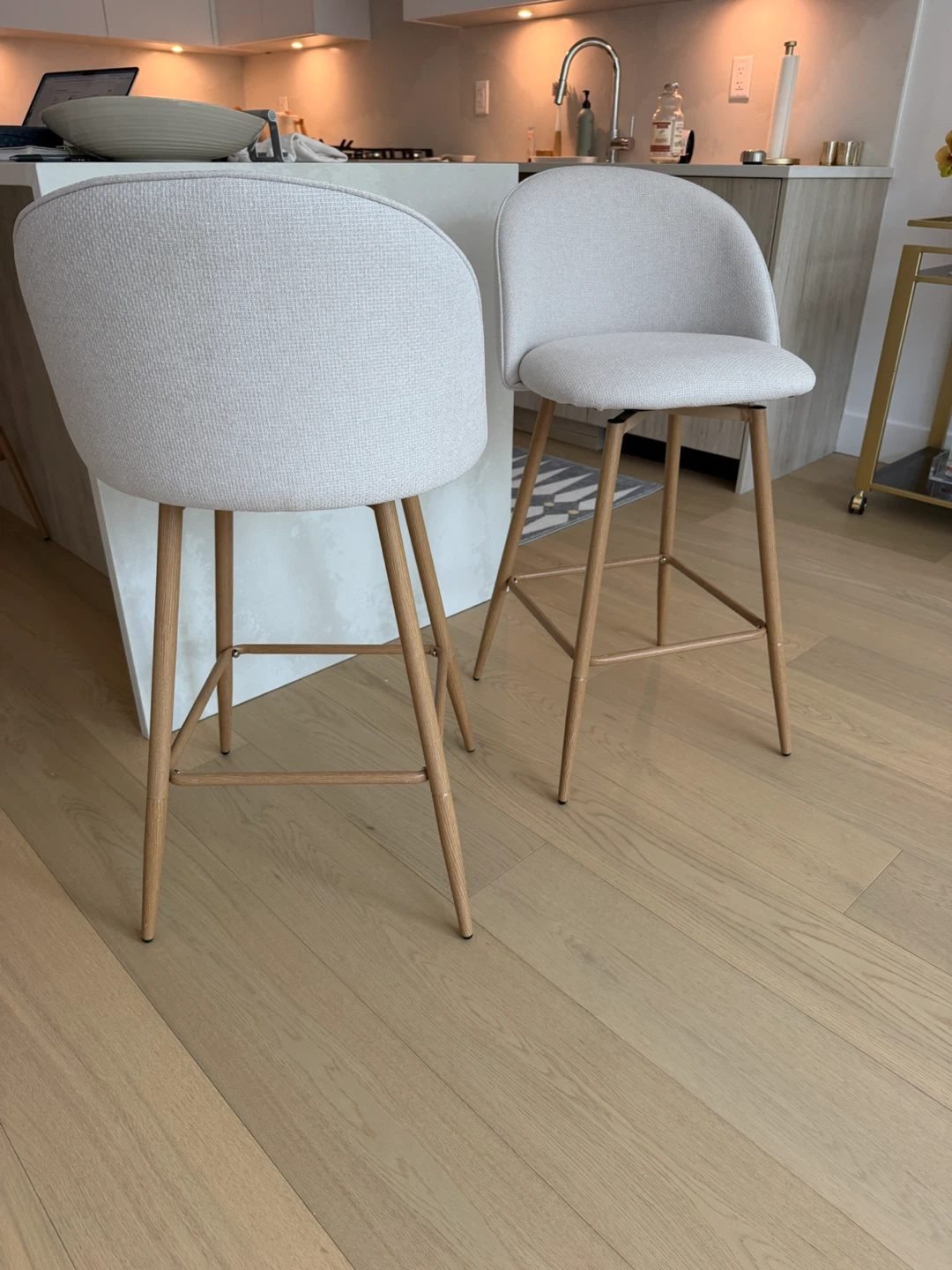 Beige counter height bar stools x2 - photo 2