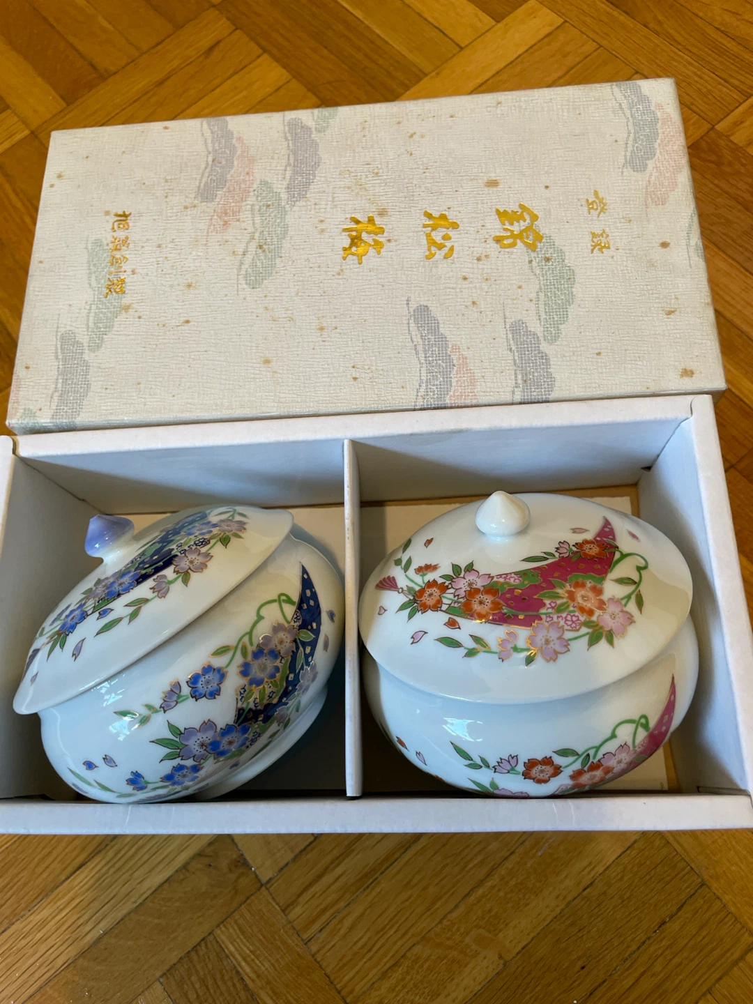 Set of 2 Porcelain Lidded Bowls with Floral Design - photo 2