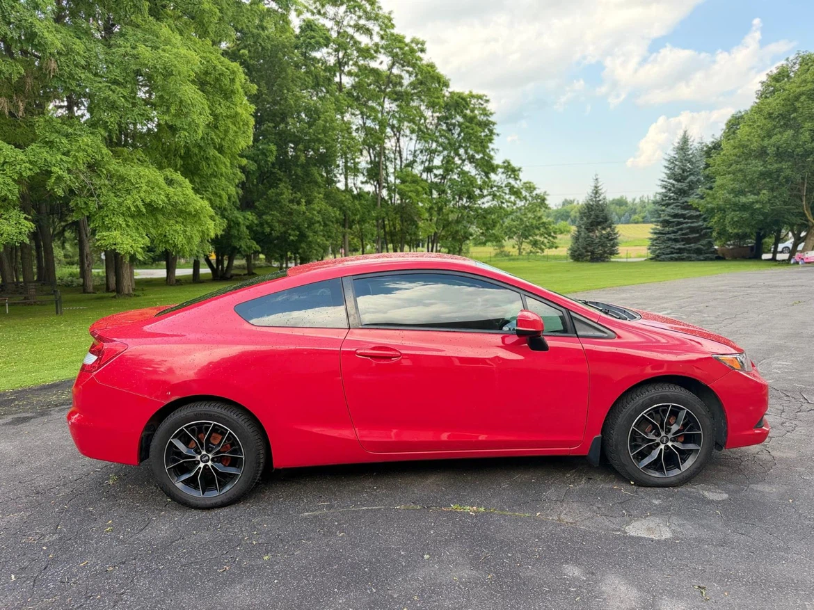 2012 Honda Civic Coupe- Low Mileage - photo 5