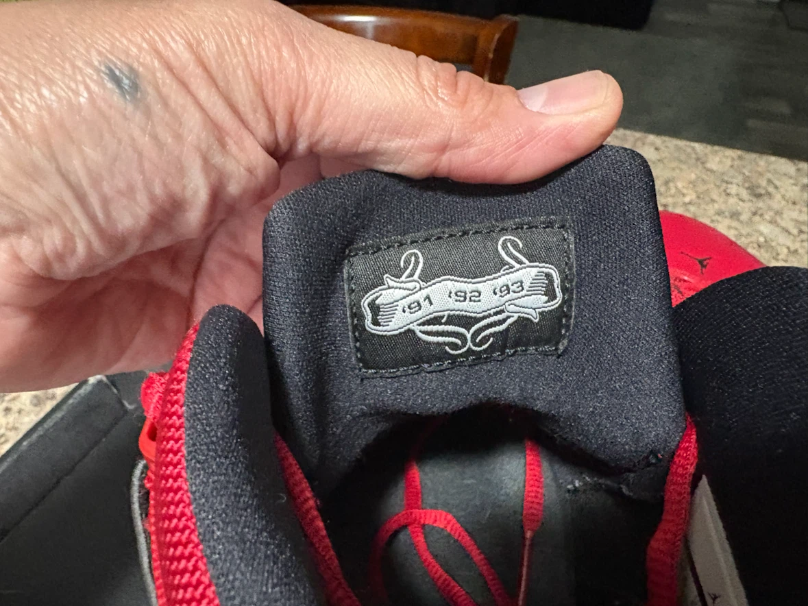 Nike Air Jordan 6 Rings Red Sneakers - photo 5