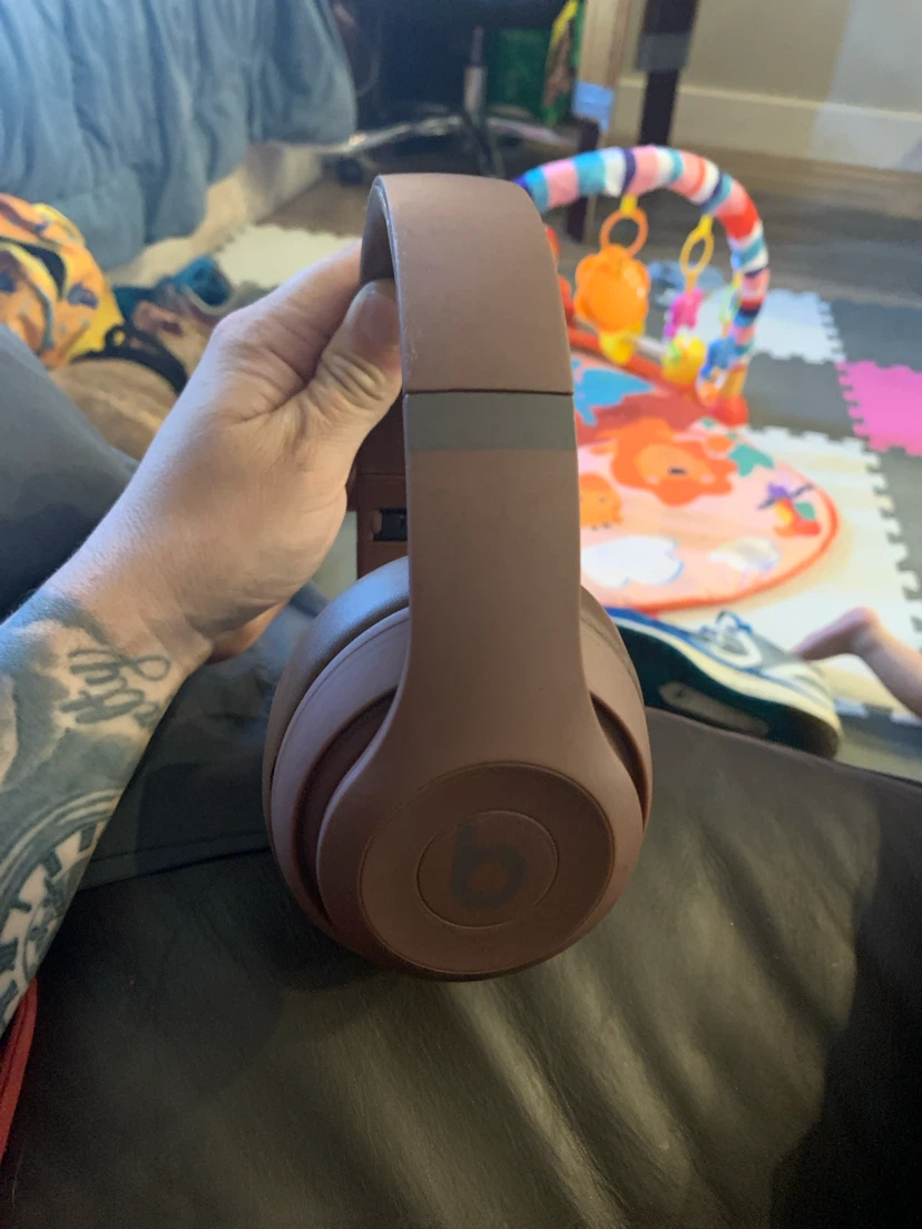 Beats Solo3 Wireless Headphones - Brown