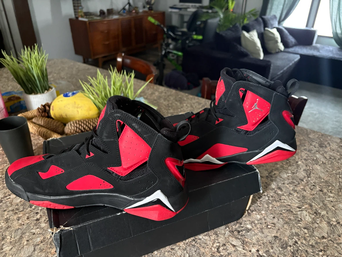 Jordan True Flight Men's Basketball Shoes - photo 5