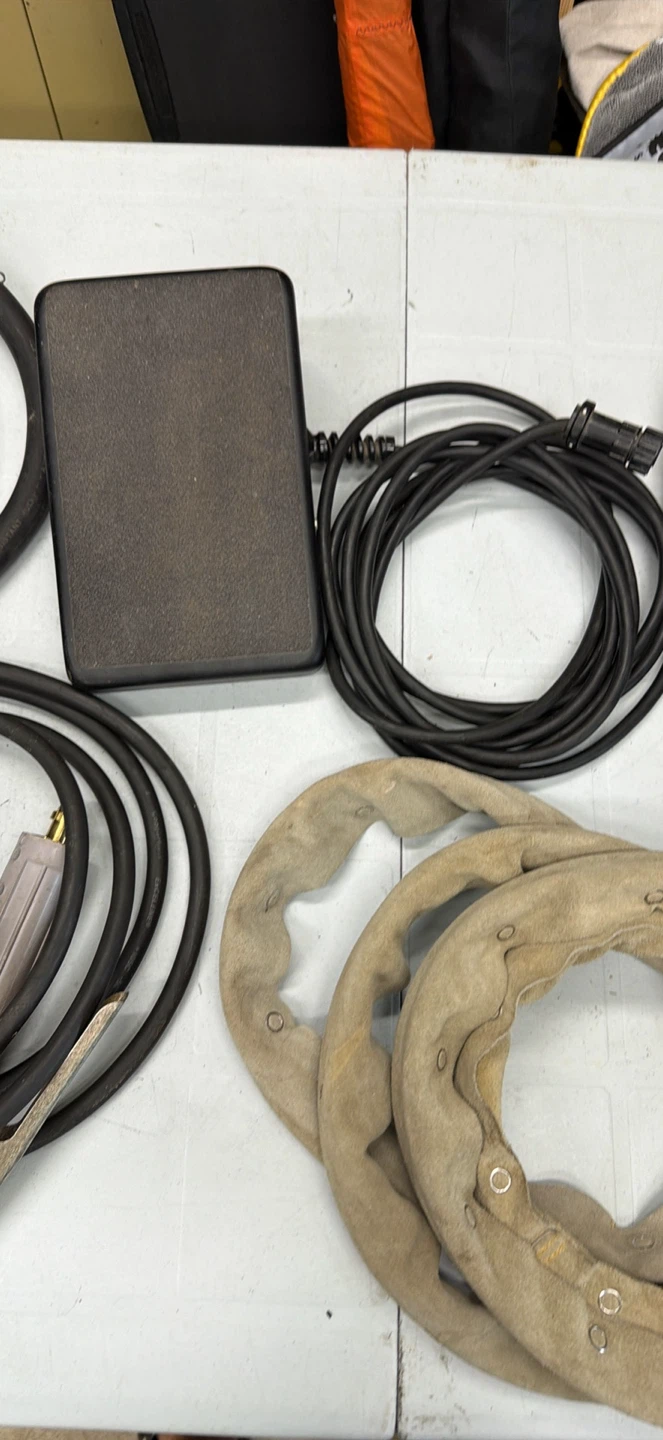 Thermal Arc ArcMaster 185 welder - photo 2