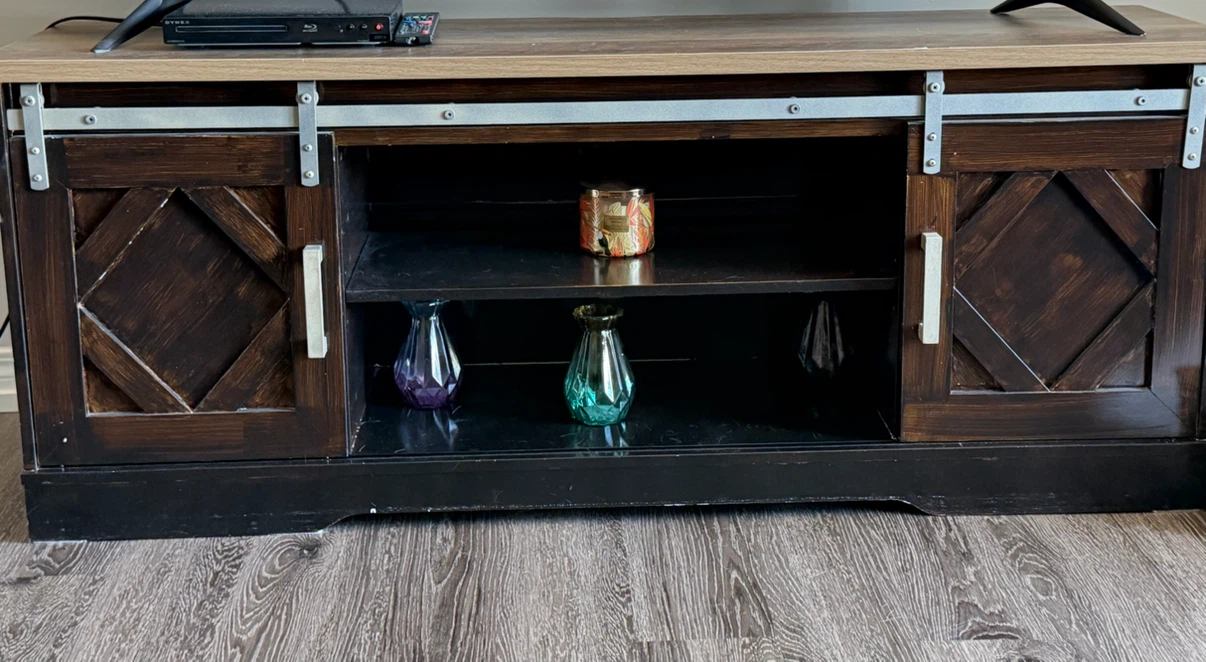 Barn Door TV Stand - photo 2
