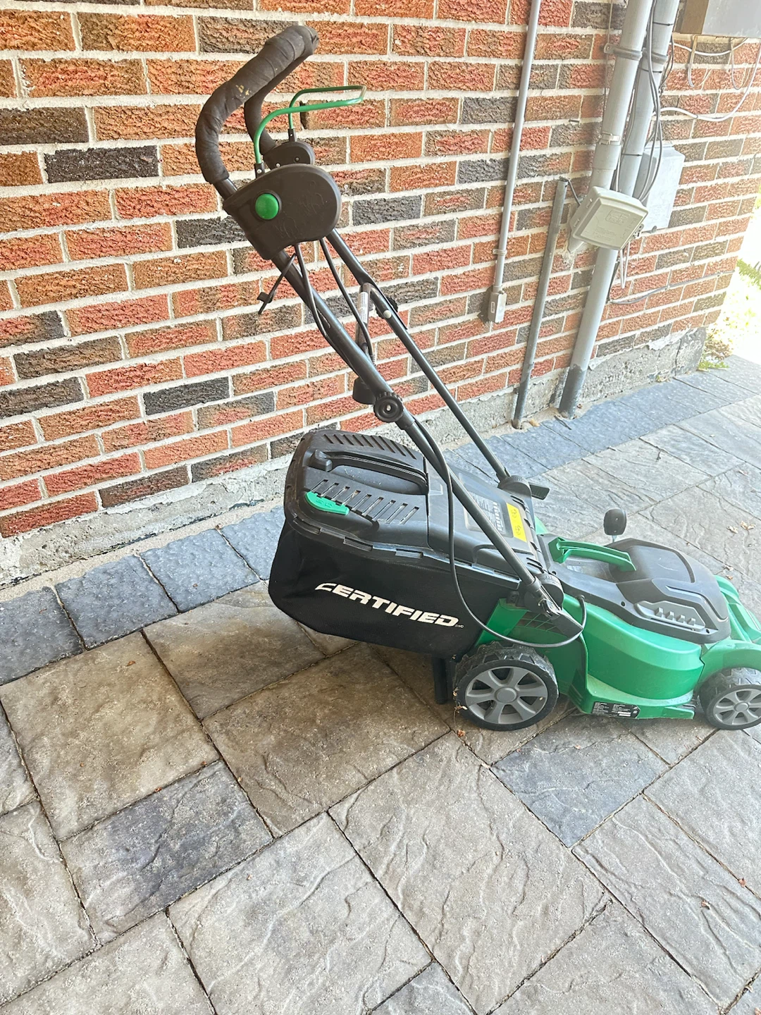 CERTIFIED Electric Lawn Mower 13 3/8" Cutting Path - photo 2