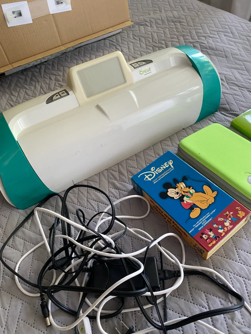Cricut Expression 2 - Read description