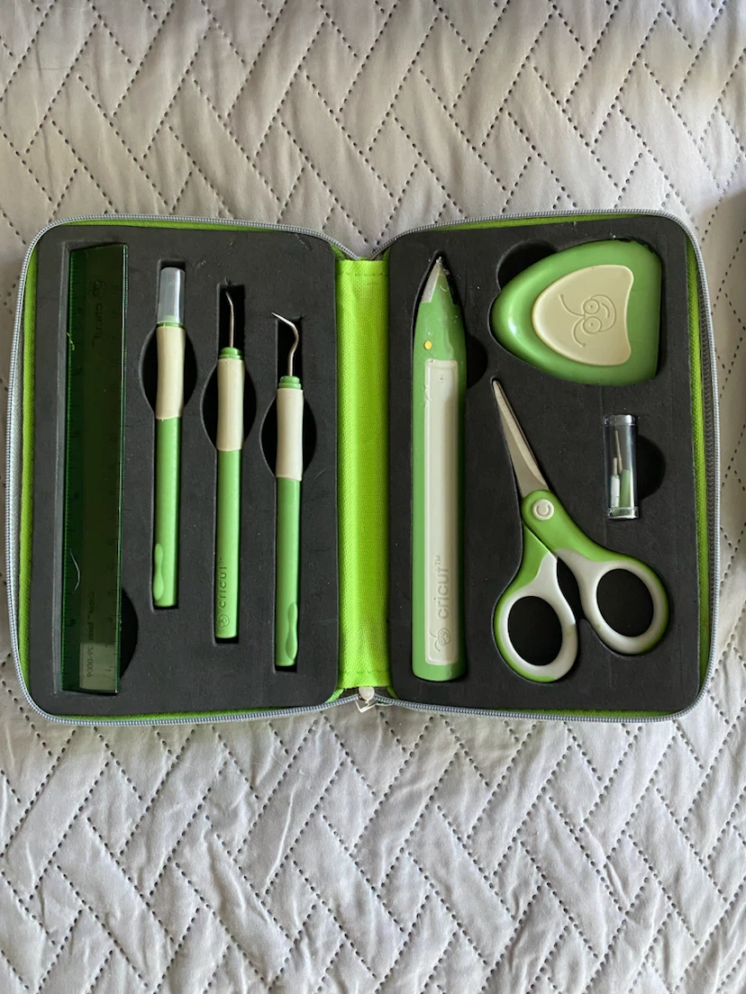 Cricut Expression 2 - Read description - photo 4