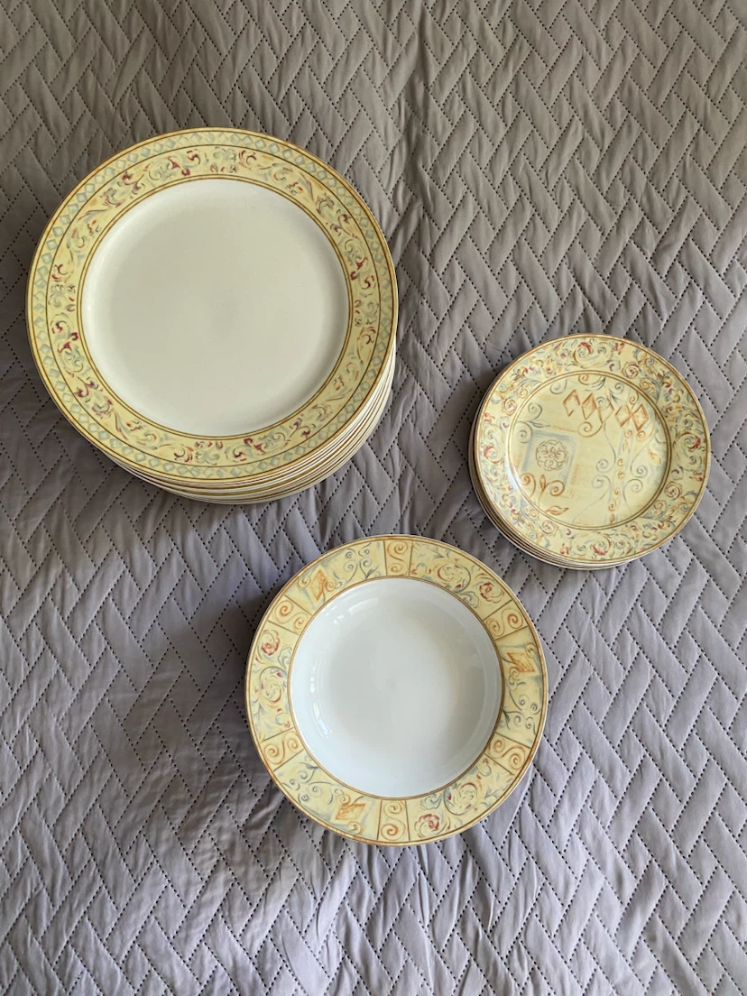 Set of plates