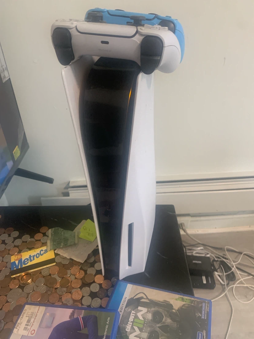 PlayStation 5 Console with 2 controllers - photo 3